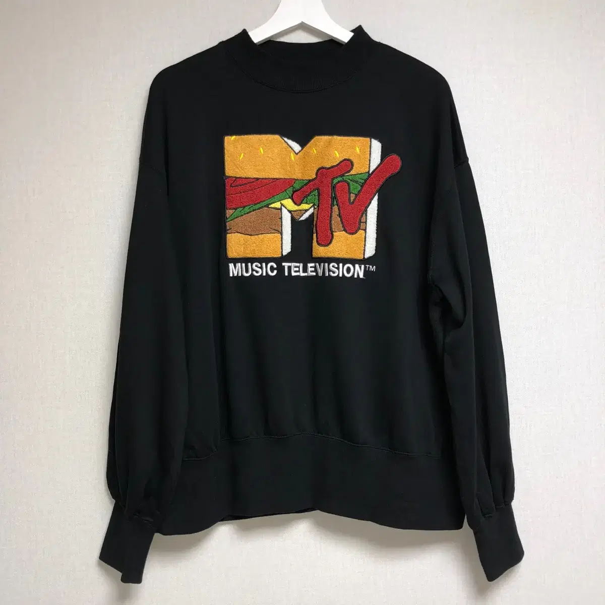 Mtv Logo Sweatshirt Top (Free)