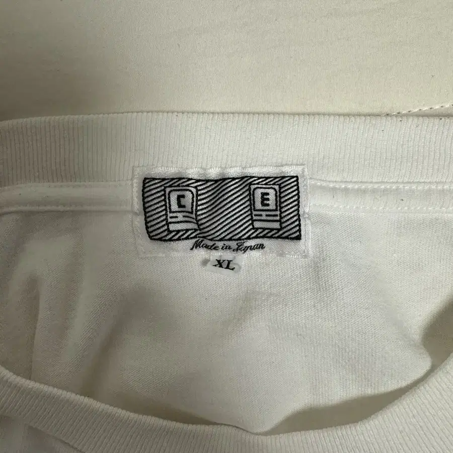 CAV EMPT 롱 슬리브 판매합니다