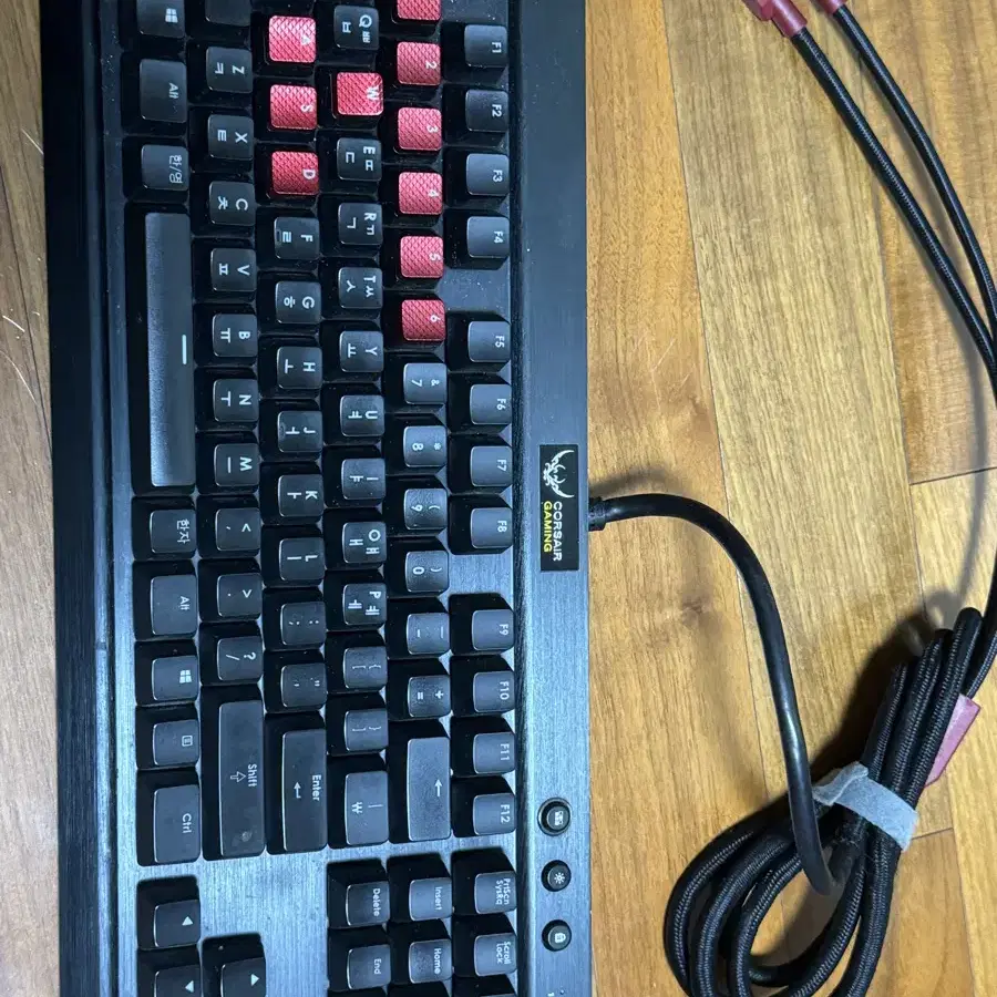 Corsair k70 gaming keyboard 팔아요~