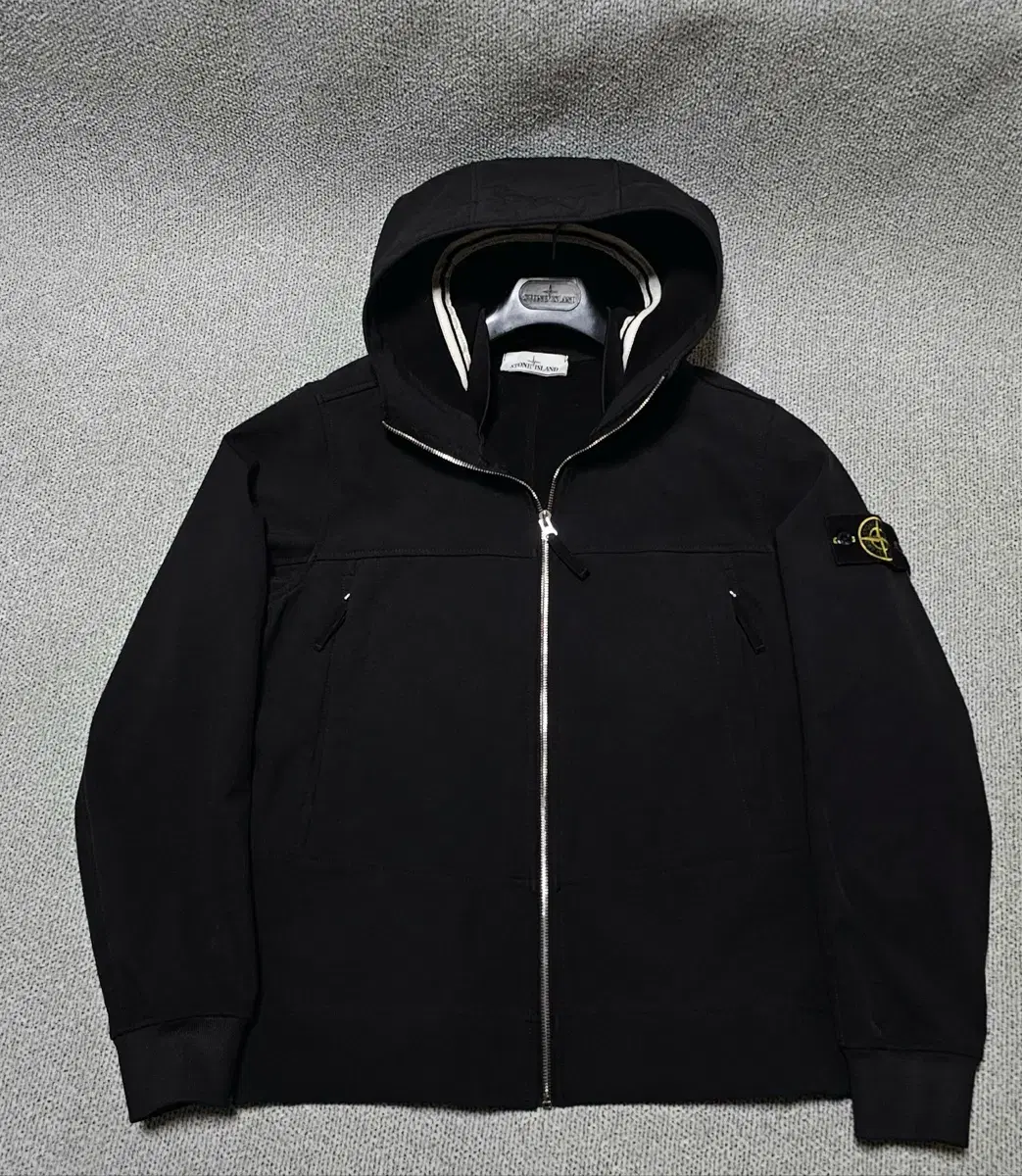 [M] Stone Island Soft Shell