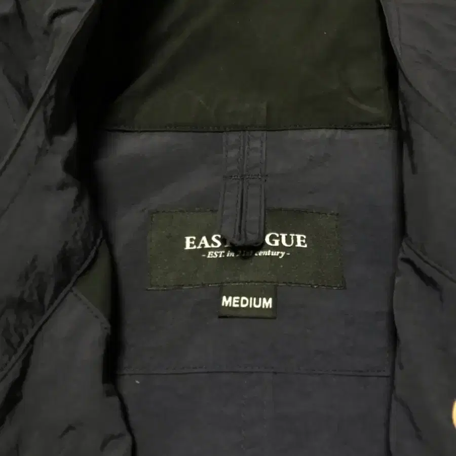 이스트로그 20SS ECW NYLON PARKA 네이비 M