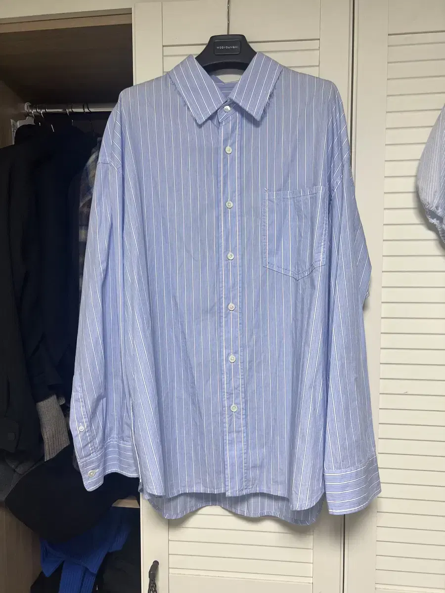 [105]System Homme Striped Shirt