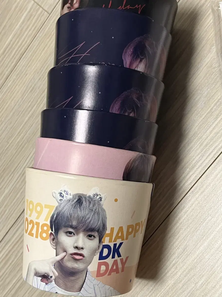 Seventeen dk Cupholder