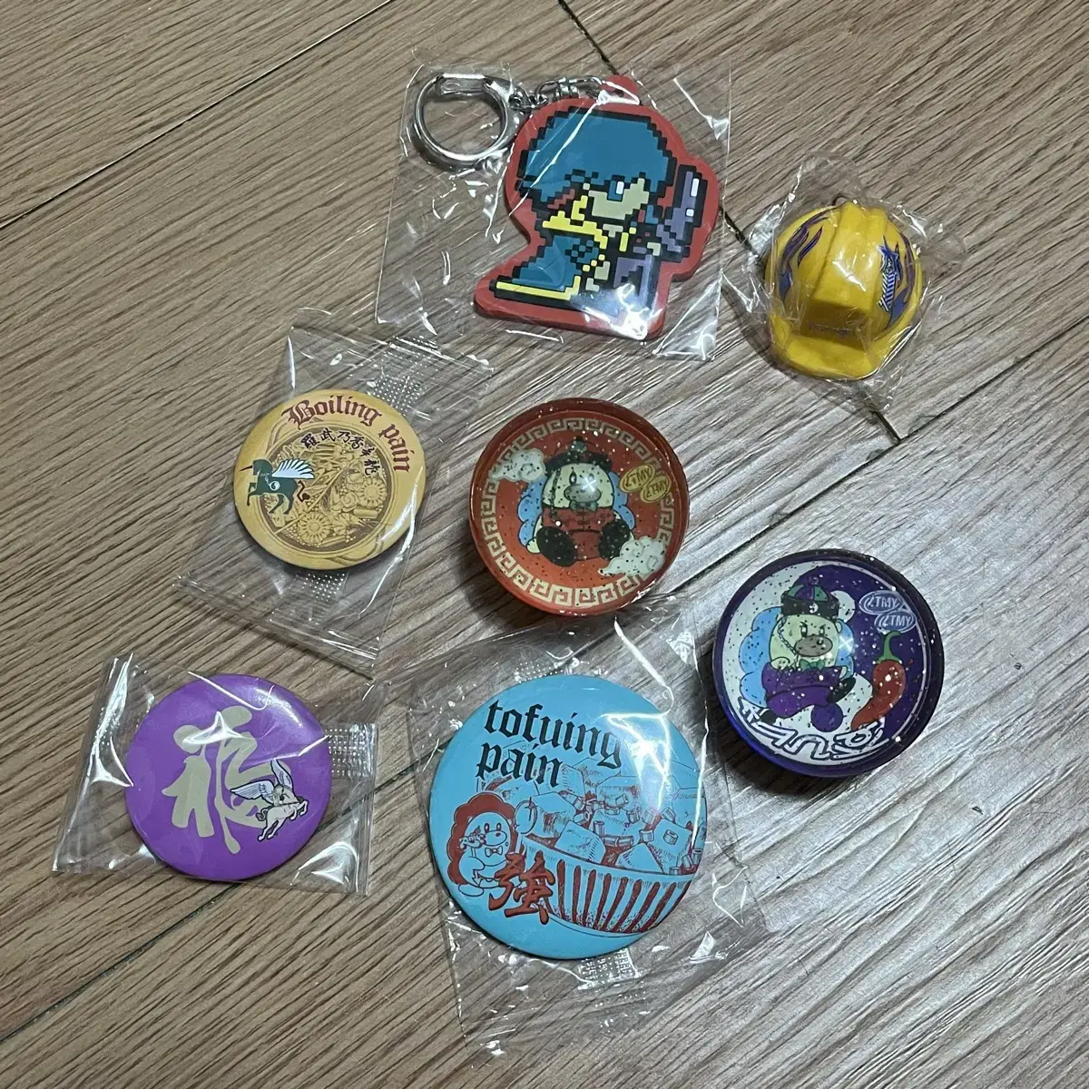 Jitomayo Gacha bulk Canbadge Nira Helmet keyring Super Bowl