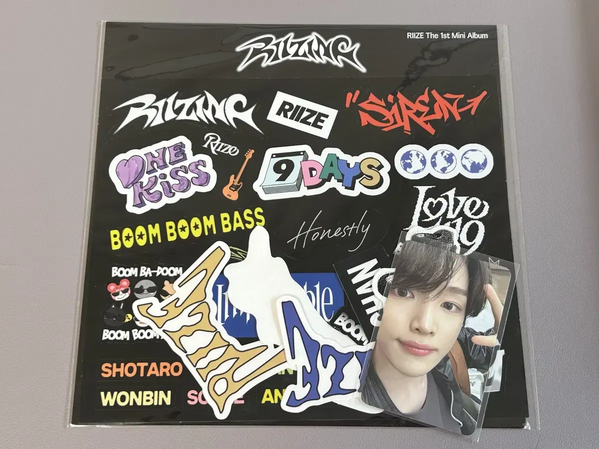 Rize md sungchan Laptop sticker WTS