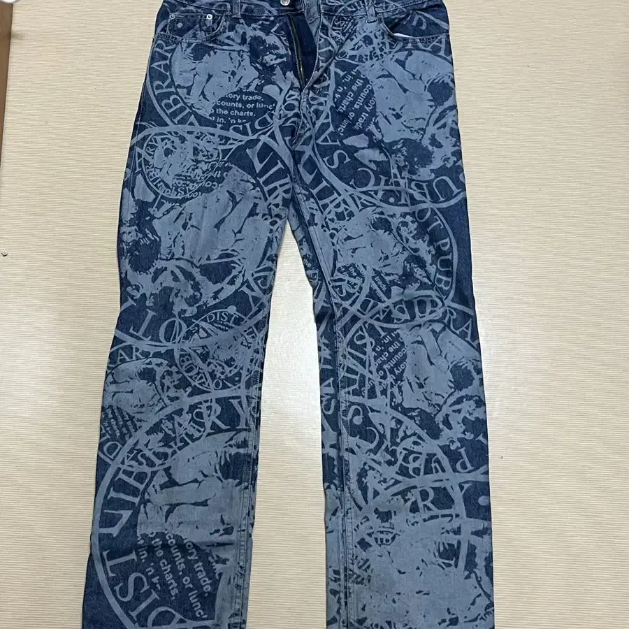 조거쉬 joegush Laser Library Jeans