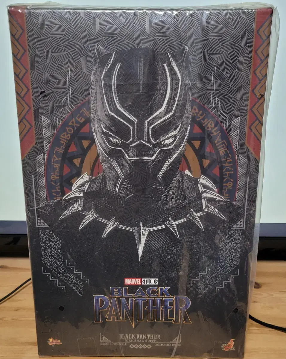 Hot Toys Black Panther Original Suit UnsealedMerchandise Not For Sale