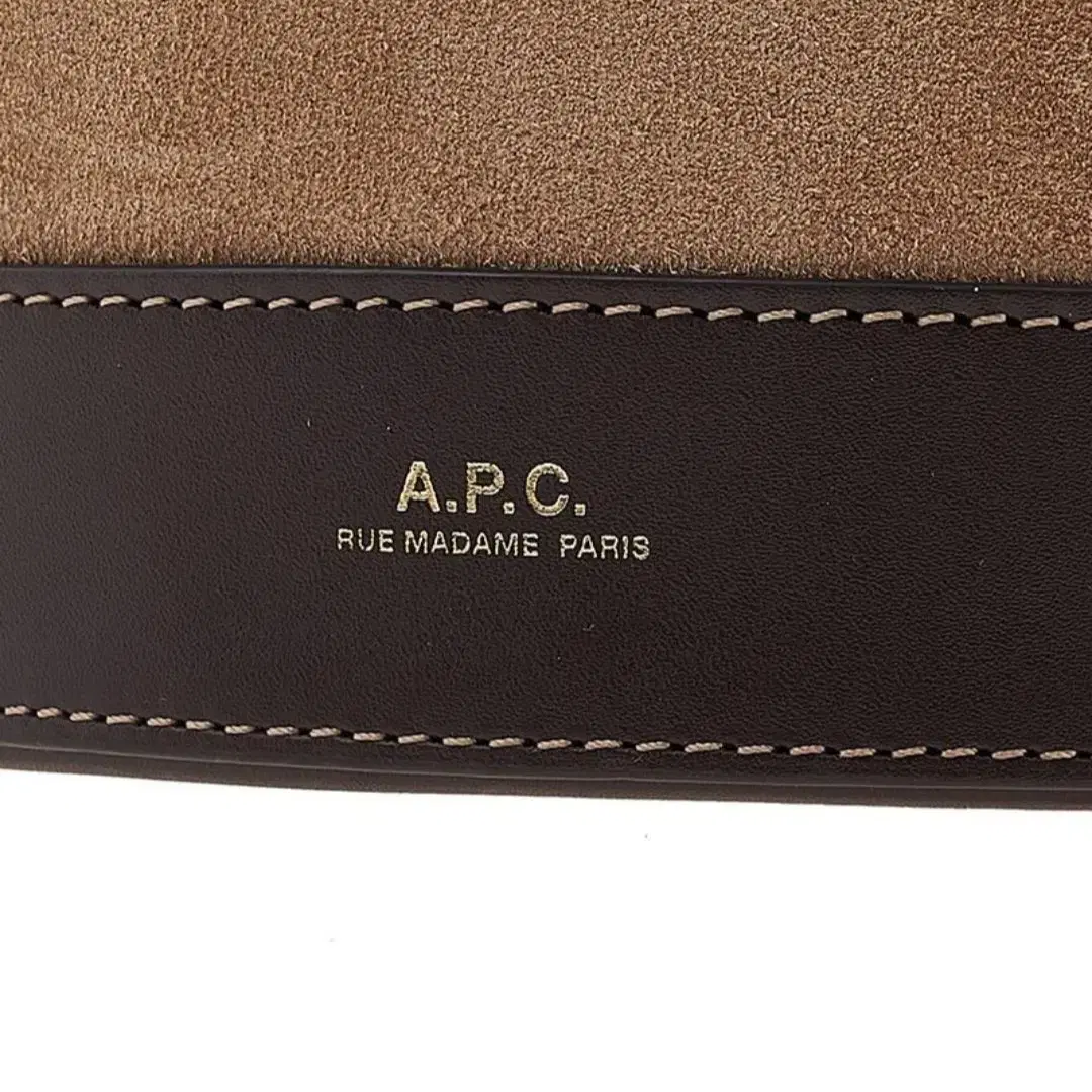 (정품) A.P.C 삭 암브르 스몰 버킷백