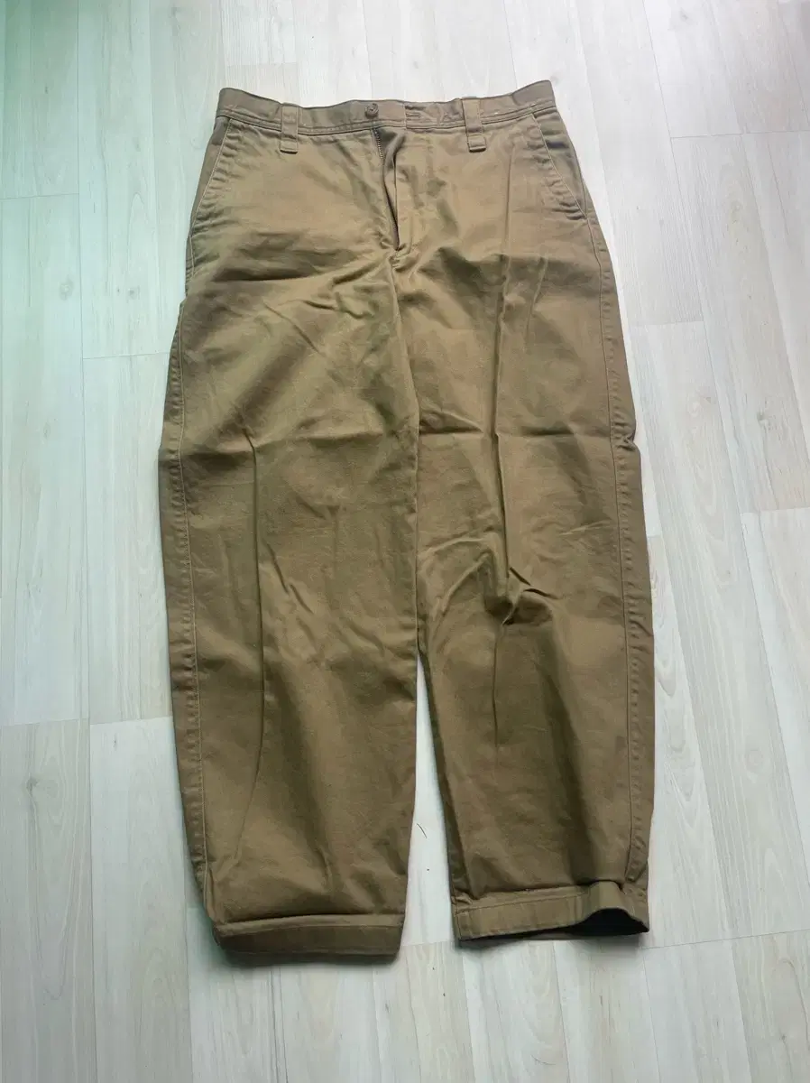 UniqloU Wide Chino Pants Brown