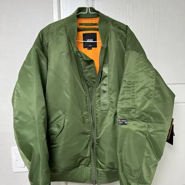 Vans TDC MTE MA-1 Jacket Green