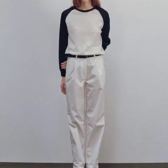 낫띵리튼 grin linen knit top