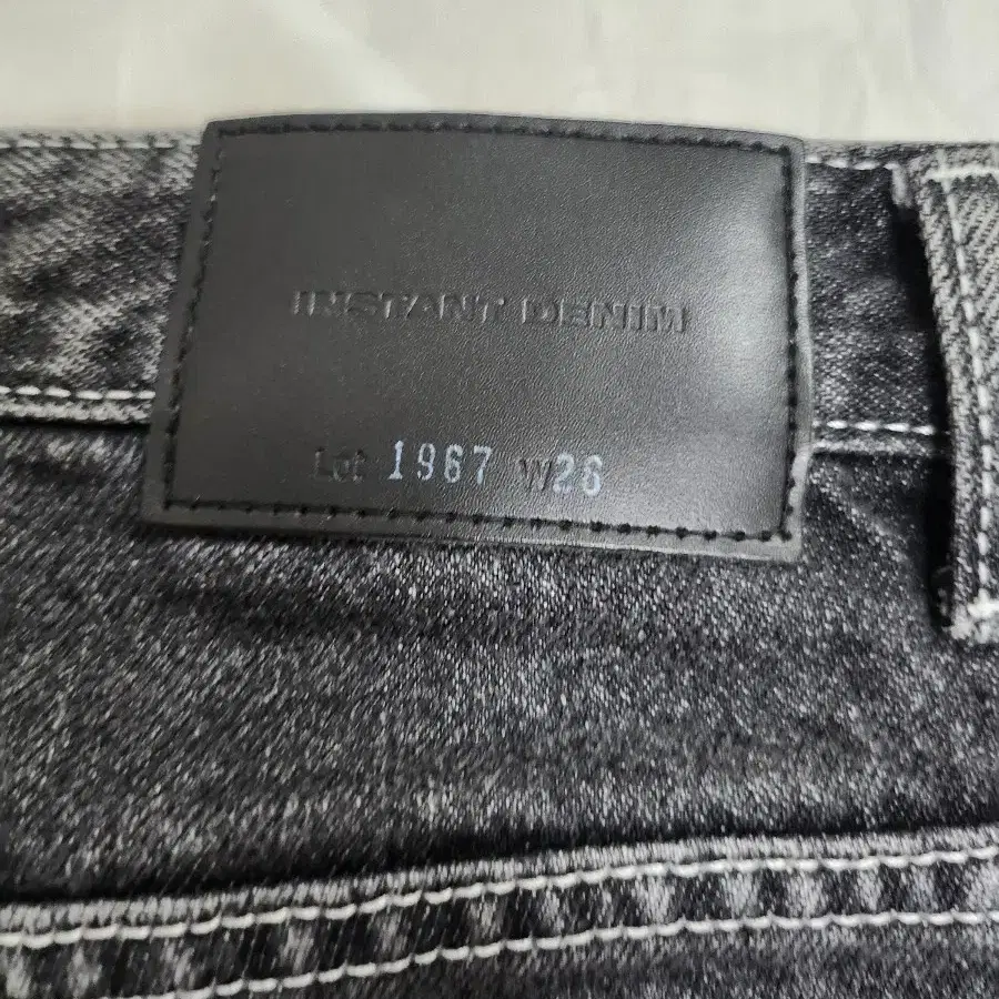 브랜디드1967 JET BLACK JEANS 26