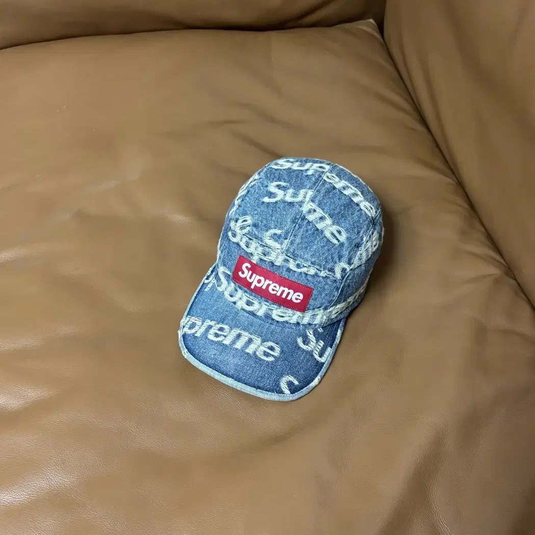 Supreme 슈프림 프레이드 데님 캠프캡 모자 Frayed Denim