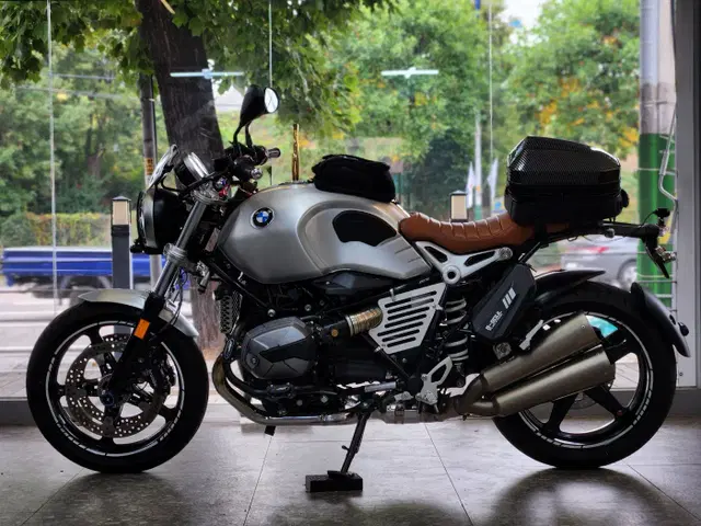 2023년식 BMW 알나인티퓨어 R9T퓨어 2000KM 깨끗한차량 판매