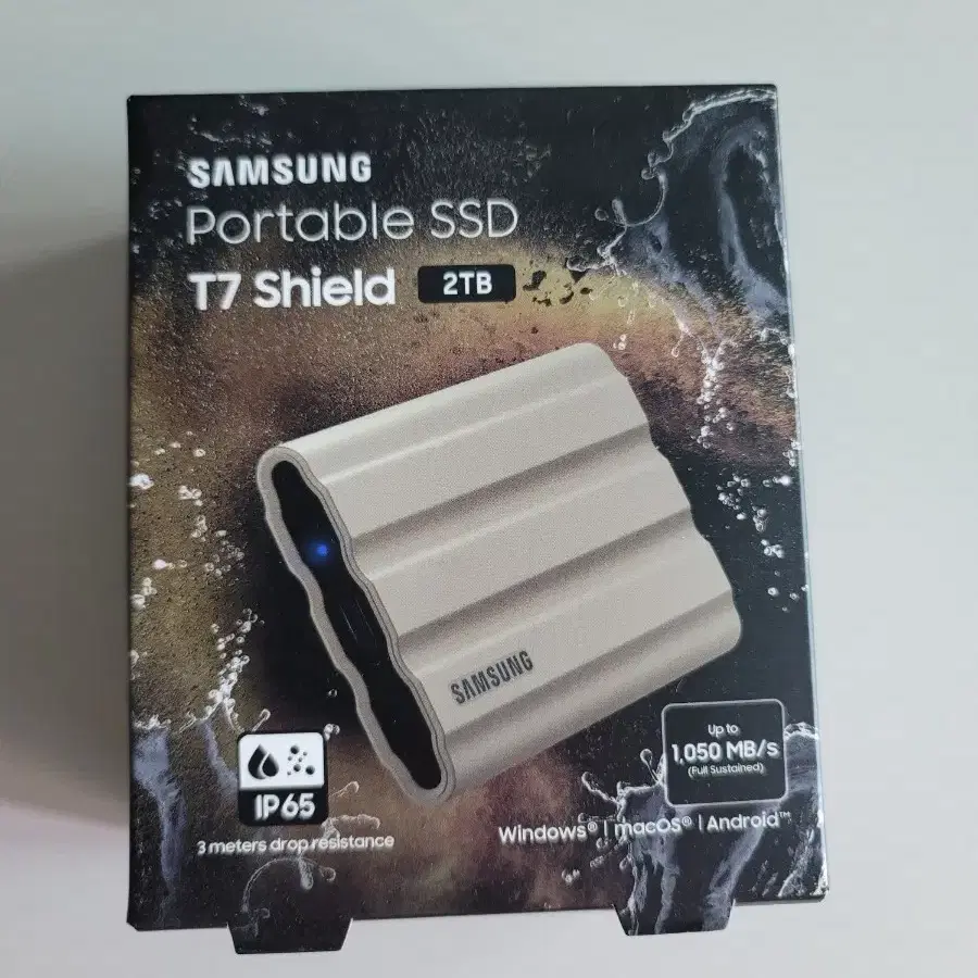 미개봉 삼성 T7 Shield 2TB 팝니다.