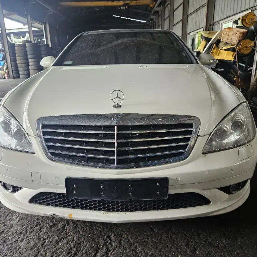 벤츠s550  w221  차량 부품 판매합니다