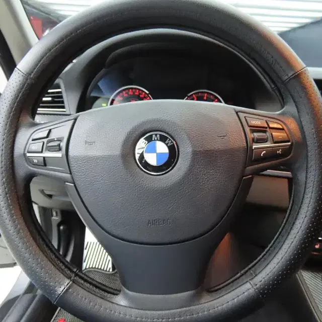 [BMW]5시리즈 (F10) 528i xDrive_13년10만