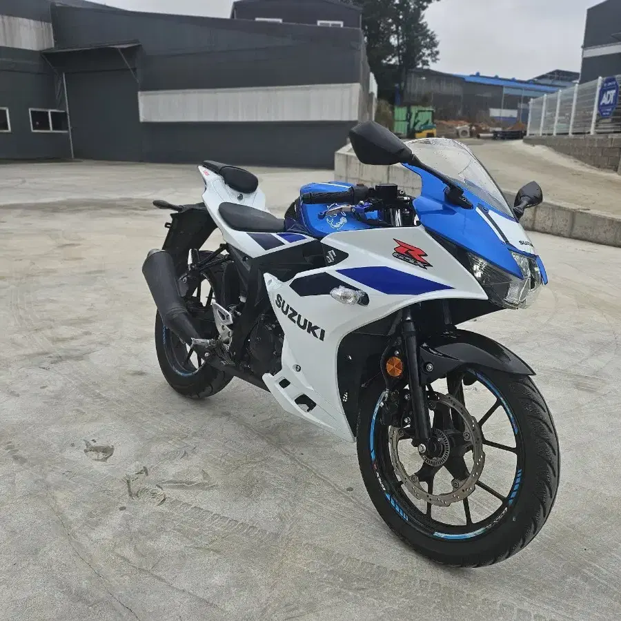 스즈끼 GSXR125  18년식 2만키로 275만원 올카차량 무사고