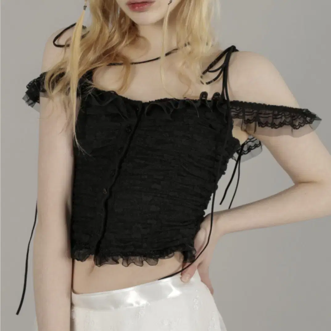 드라이로즈 ANGEL LACE STRING TOP 블랙