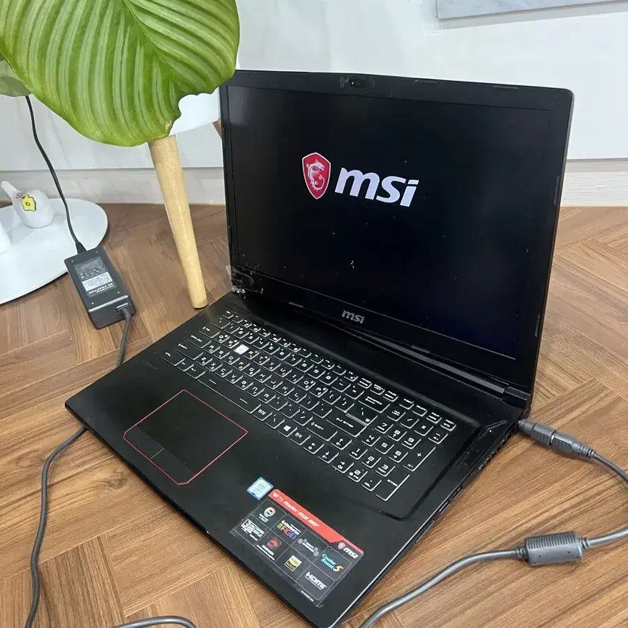 MSI I7-8750 고사양 게이밍 노트북 하자있음