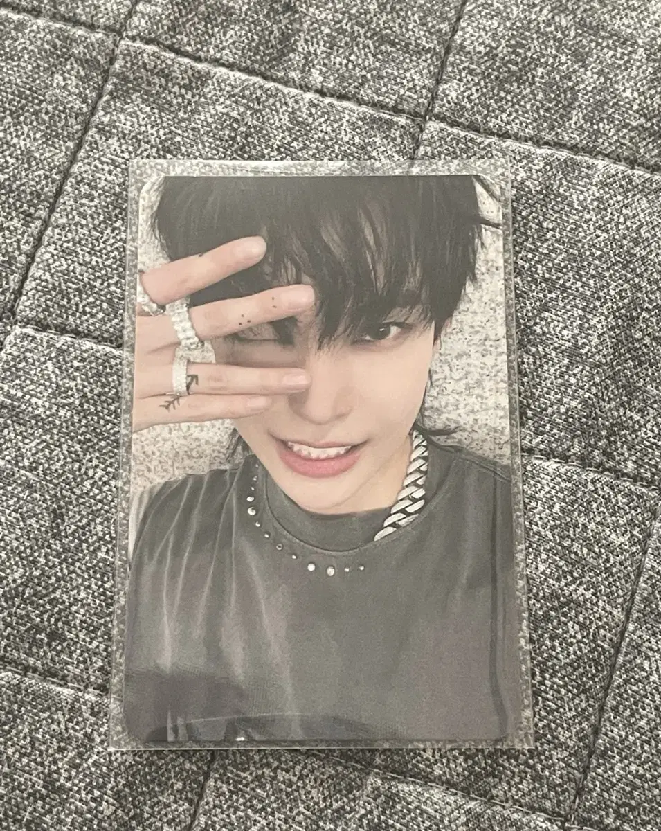 NCT 127 doyoung Golden E.I. Nippon Vahn Photocard