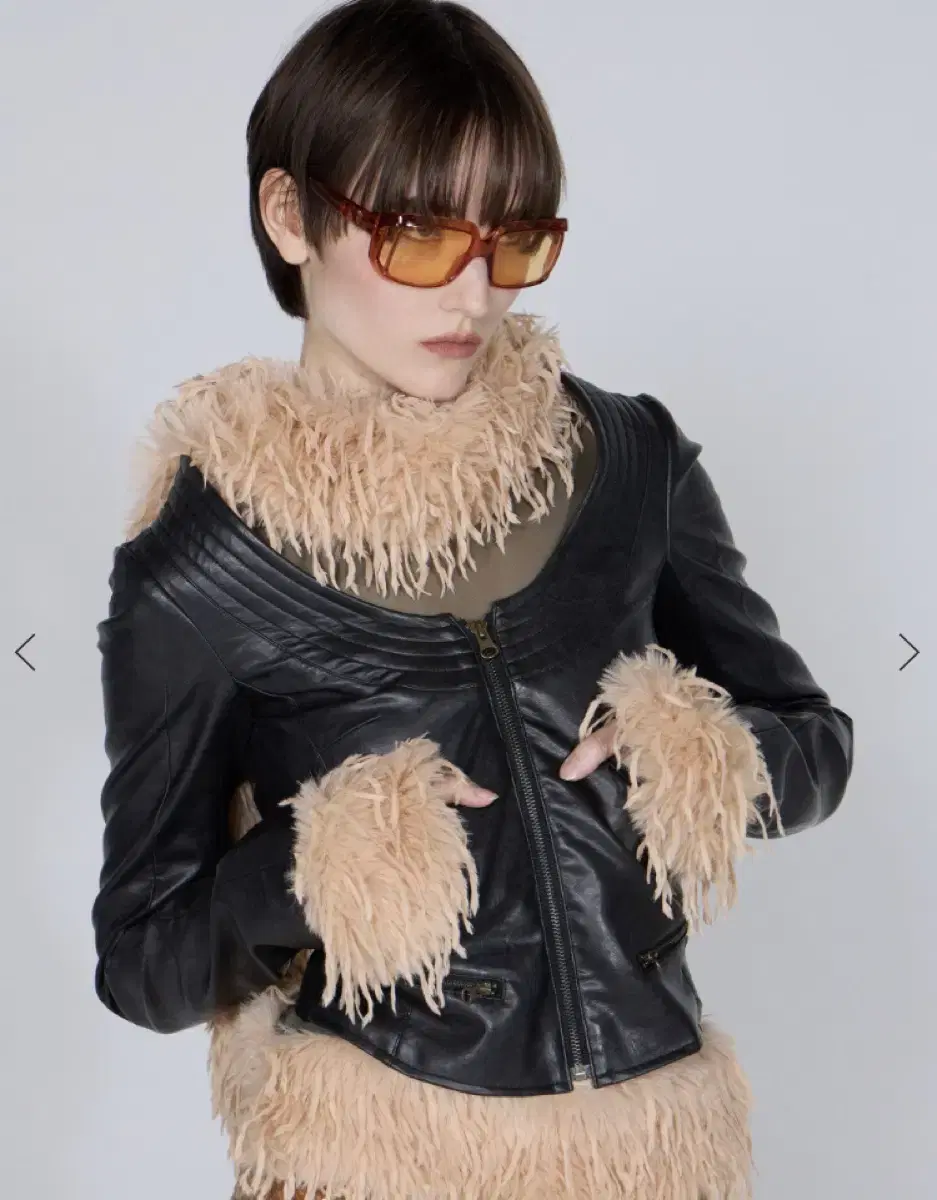 스컬프터 Portrait Neck Faux Leather Jacket