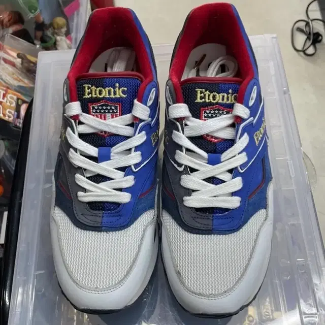 LO LIFE X ESTONIC STABLE AIR BASE 2015