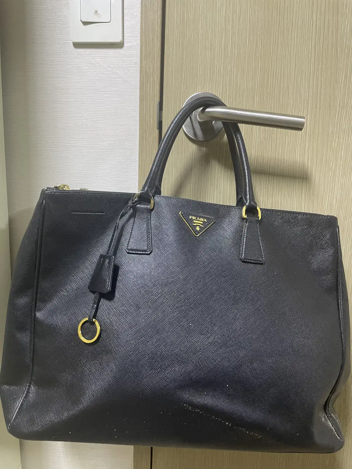 프라다 갤러리아 숄더백 블랙 Prada Galleria