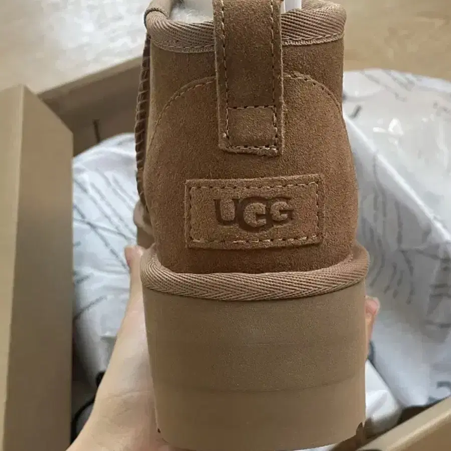 새상품 ugg 플랫폼 미니 us6