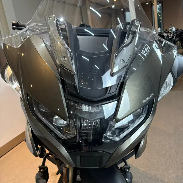 [포밸브] 21년 BMW R1250RT (위탁판매)