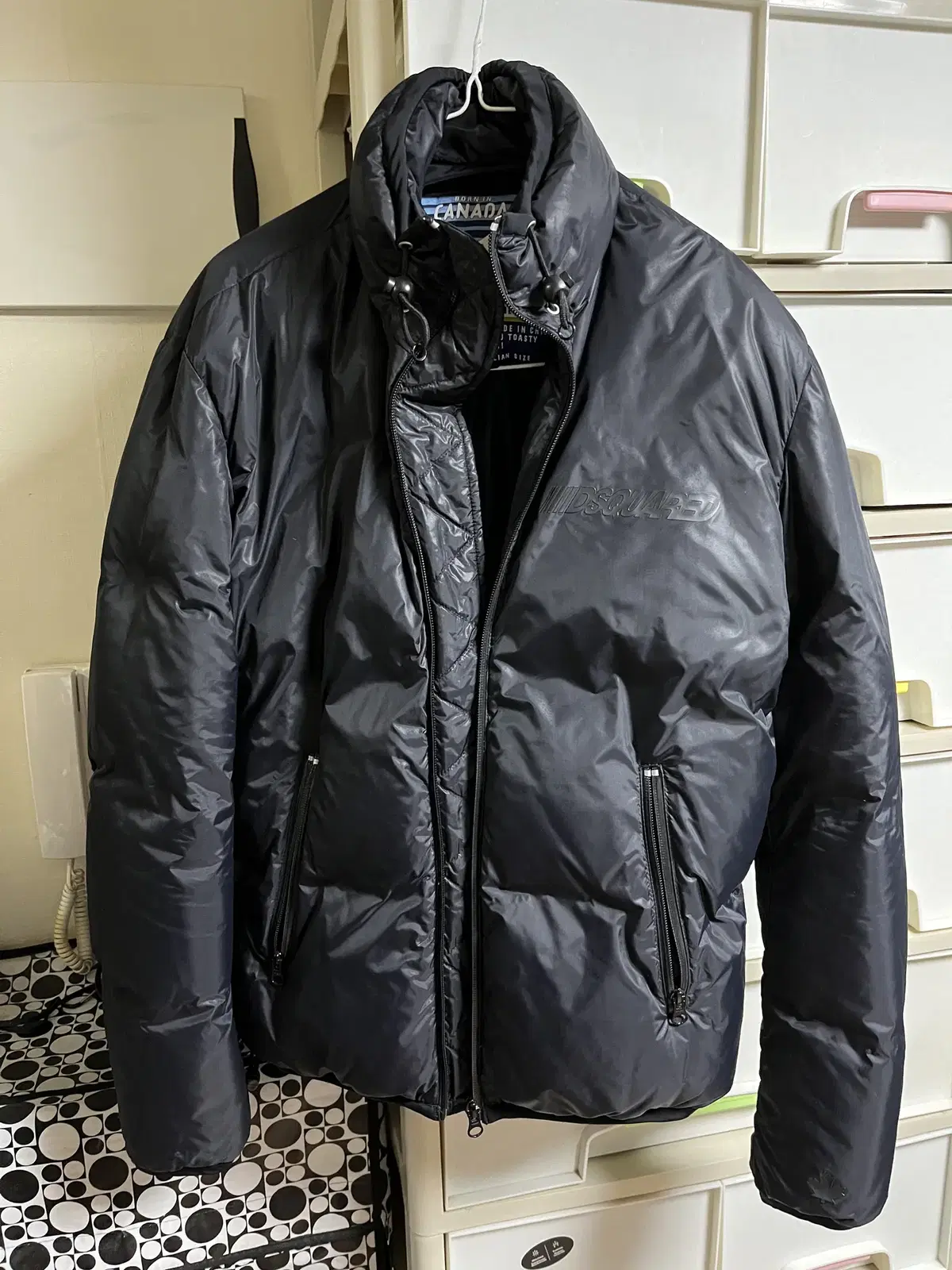 Disqualified2 Maple Puffer Down Jacket S71AM0332 sells.