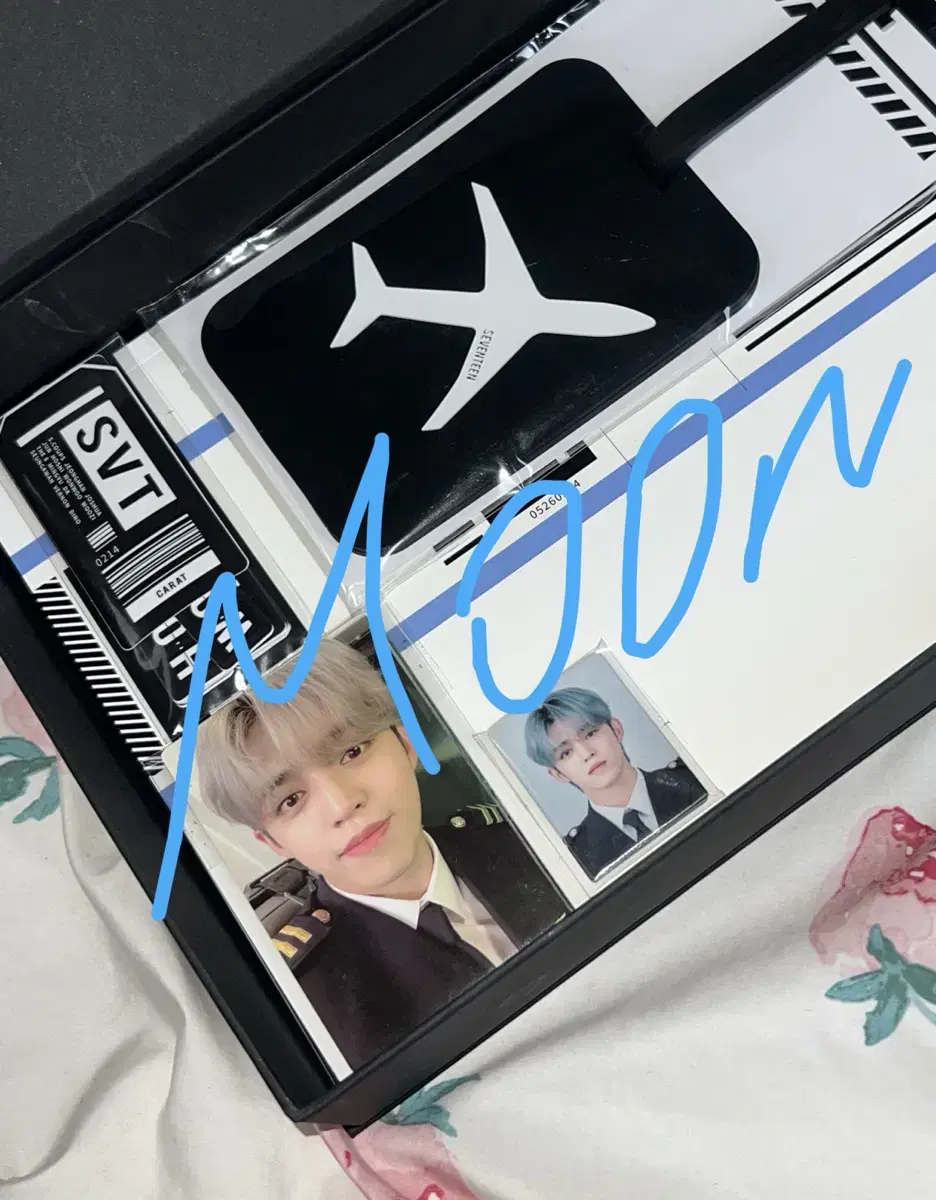 Seventeen Airlines Seventeen membership kit I am wts-!