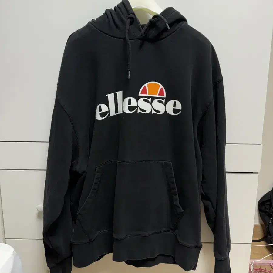 ellesse 후드티