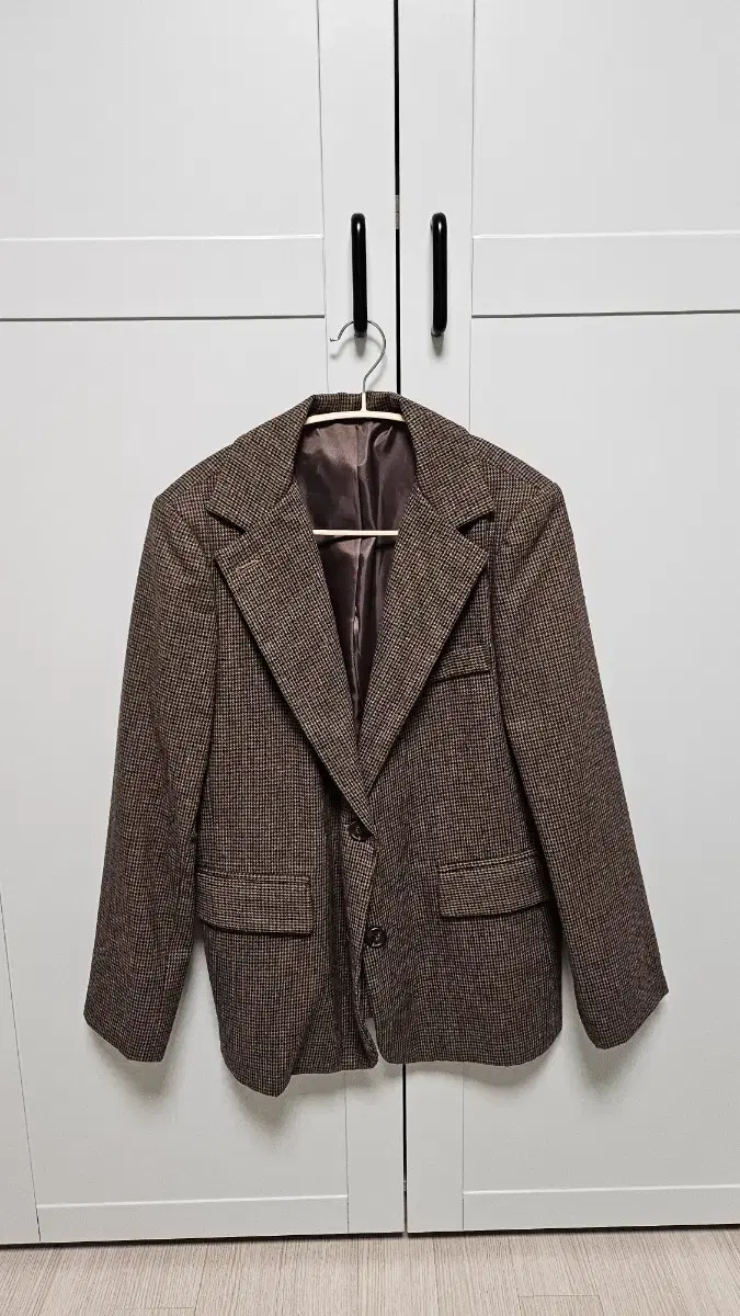 Two-button standard fit check jacket