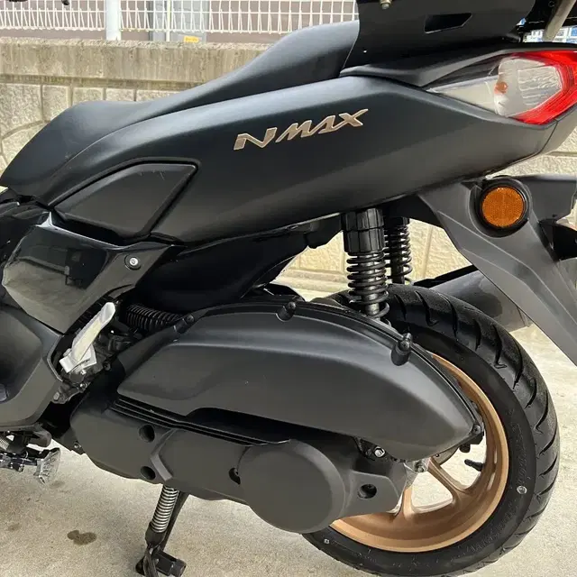 23년식 야마하 NMAX 125 블랙 판매