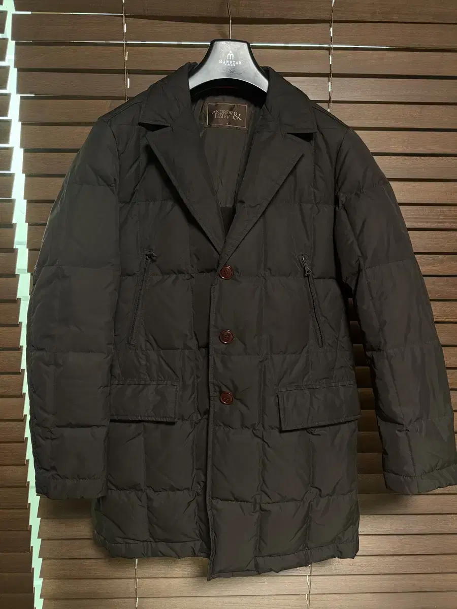 Andrew & Leslie down puffer coat