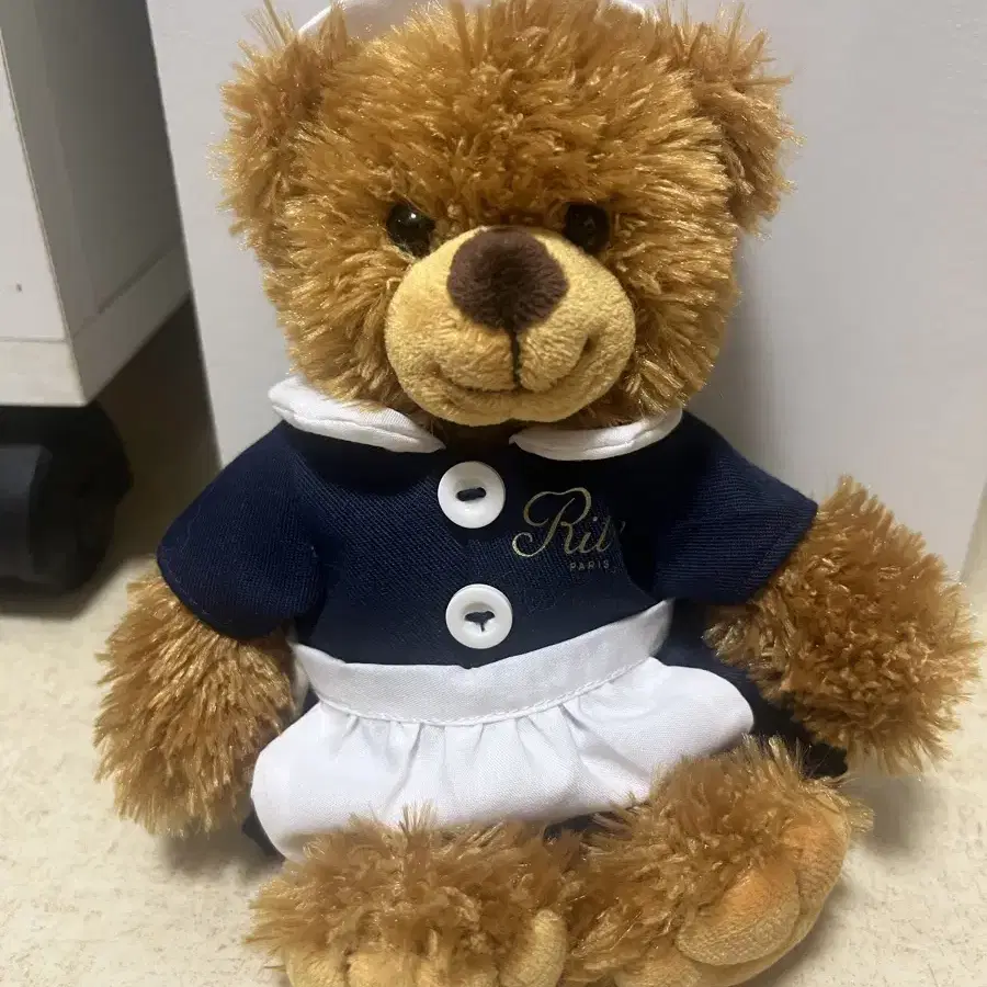 Chambermaid teddy bear 테디베어 곰인형