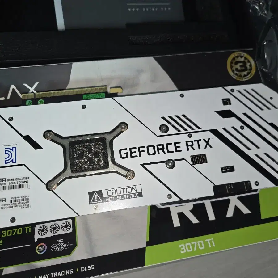 서브로 사용하던 갤럭시 RTX3070Ti 화이트 3Fan