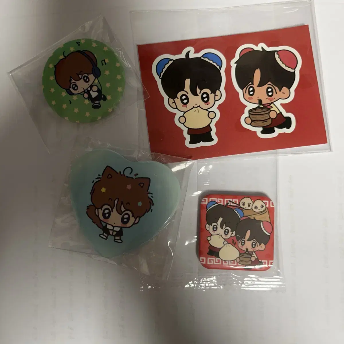 Pinking @pinking mark haechan pinbutton cost wts!