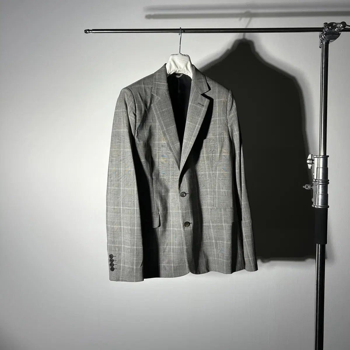 [34] Balenciaga glan check washed blazer