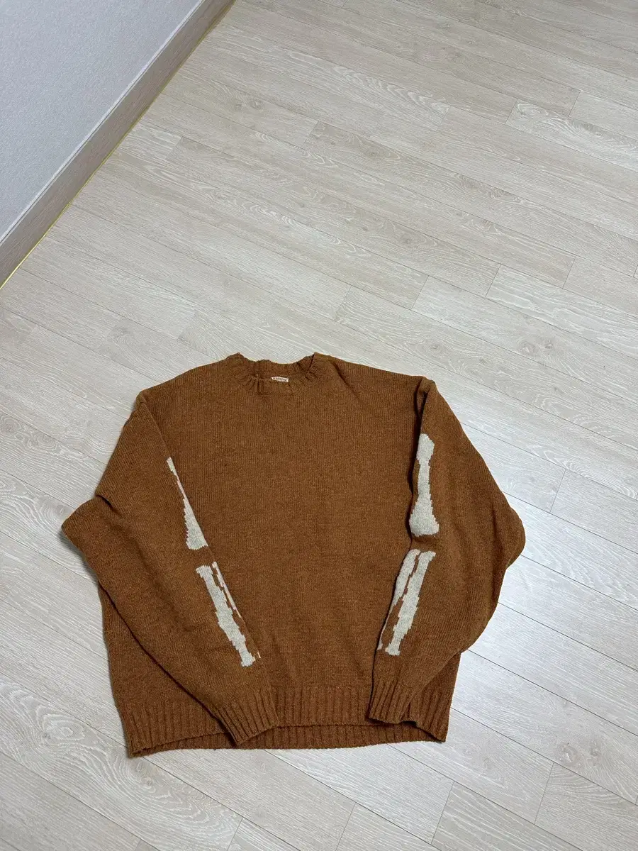 Capital 5G Wool Bone Crewneck Sweater Orange