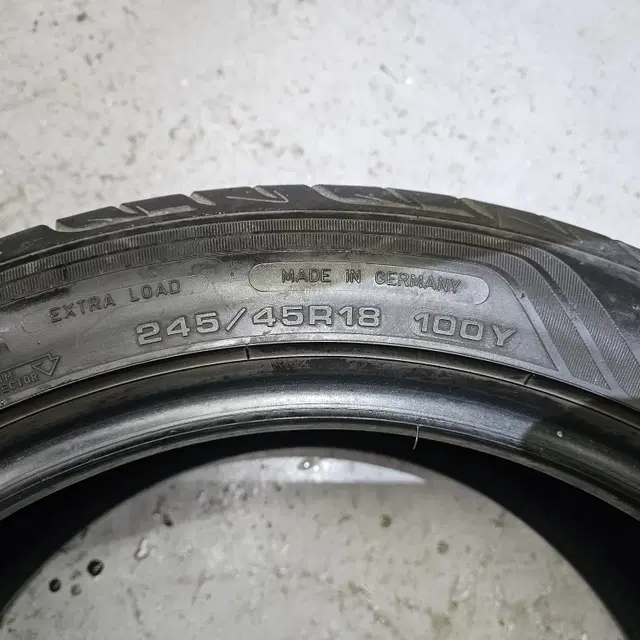 245/45R18 벤츠, BMW 순정 런플랫타이어 4본