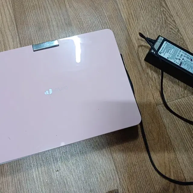 INVIO PD-2400 10인치 휴대용 DVD 플레이어 USB/HDMI