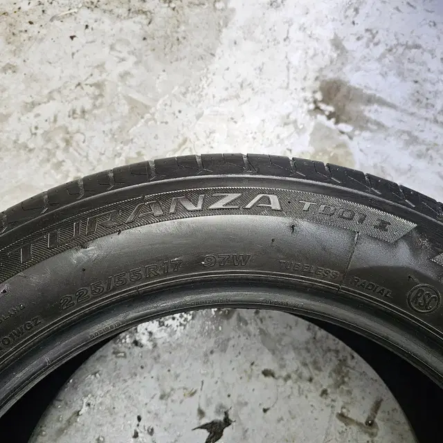 225/55R17  미니,  3GT 순정 런플랫타이어 4본