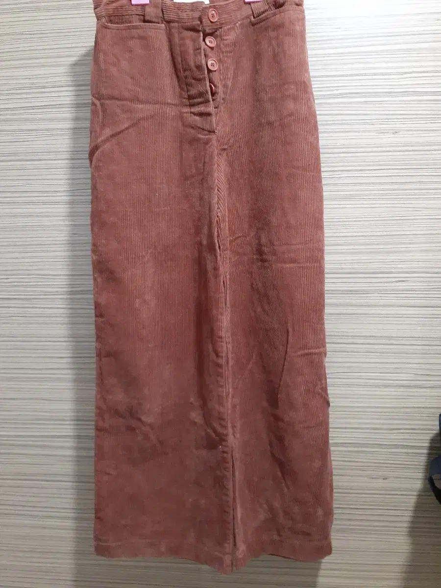 Corduroy pants (size M)