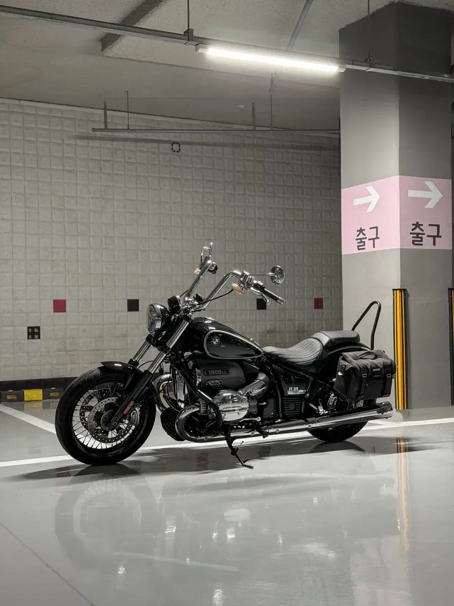 Bmw r18 퍼스트에디션