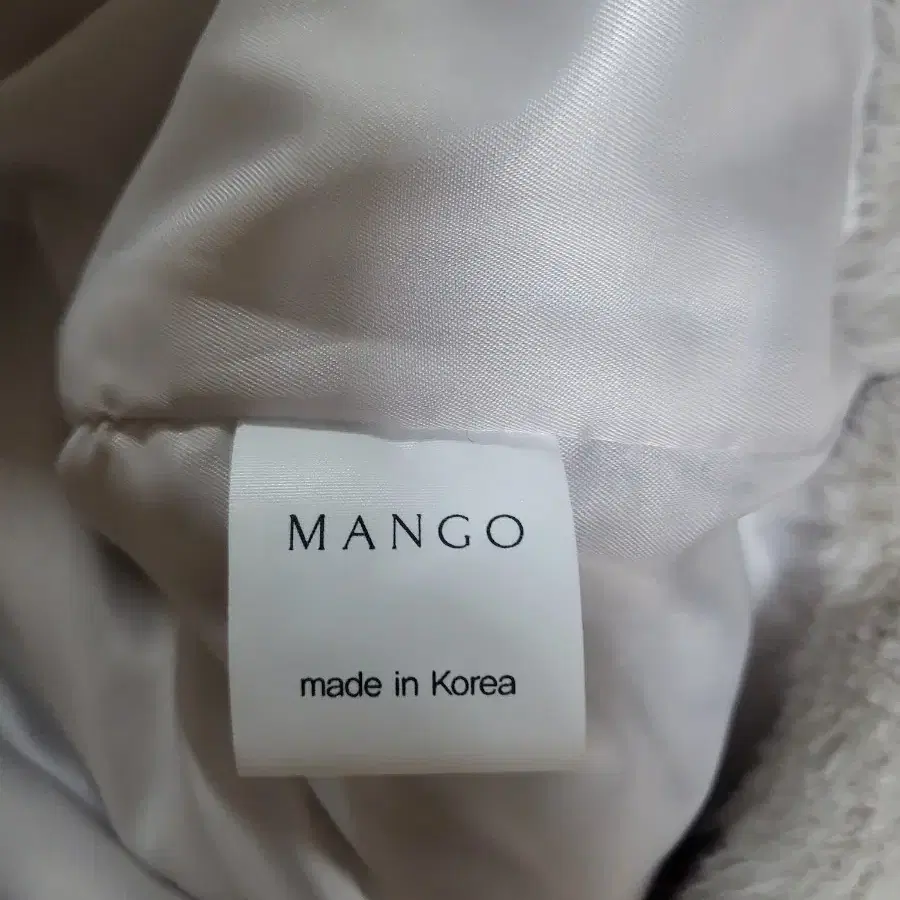 66 MANGO  펴 자켓