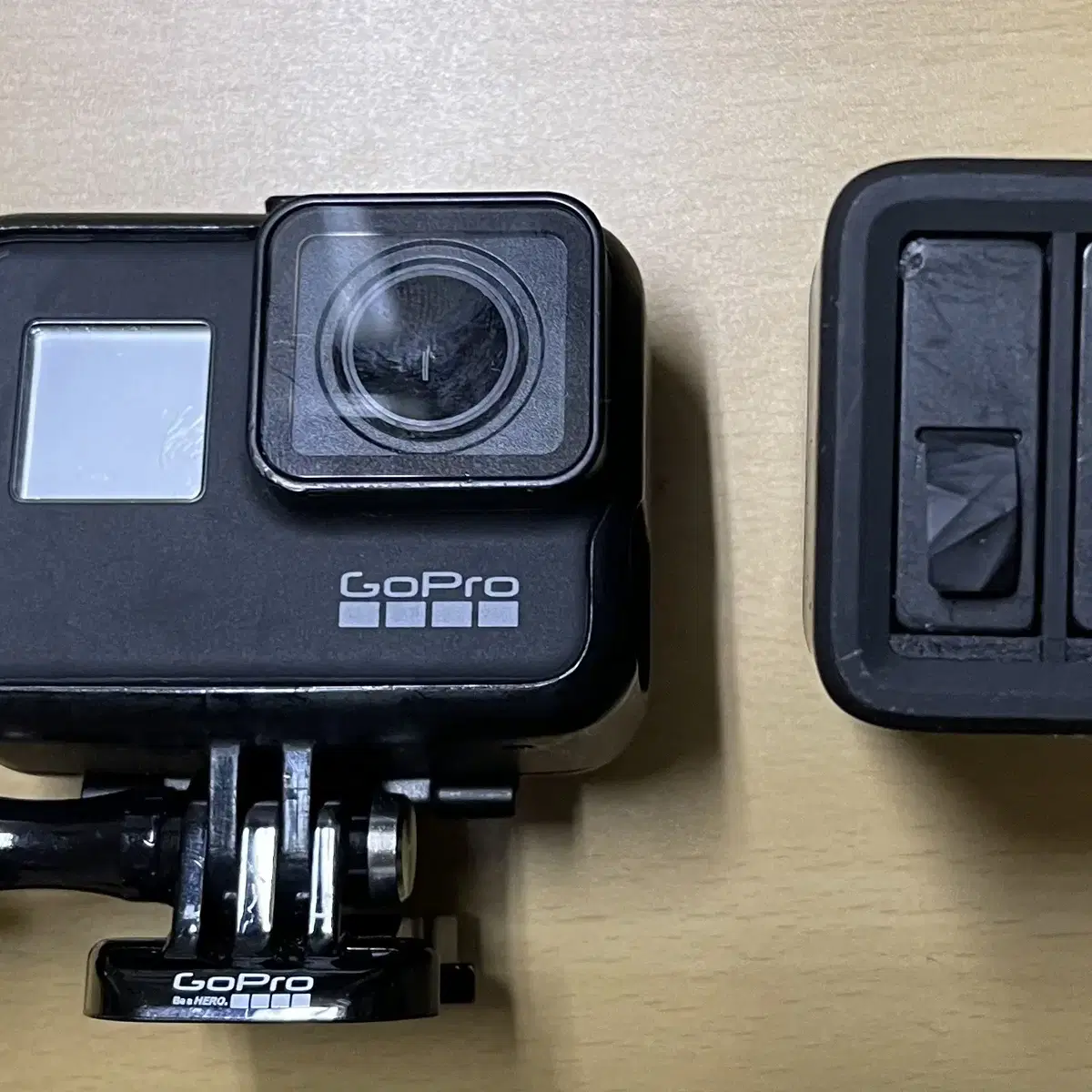 GoPro 7 Hero Black & 3 Batteries