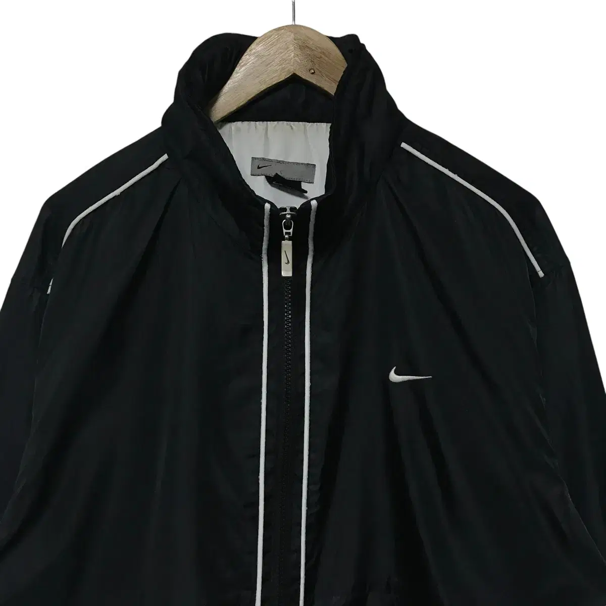 Nike Black Overfit Windbreaker