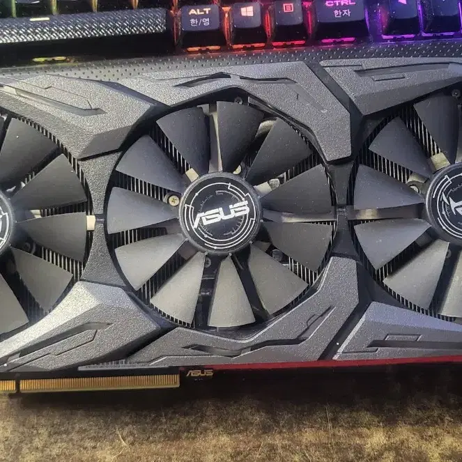 ASUS ROG STRIX 1080 Ti